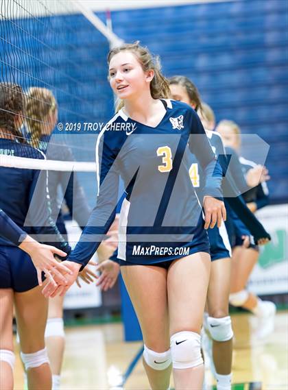 Thumbnail 2 in Carmel Christian vs Weddington photogallery.