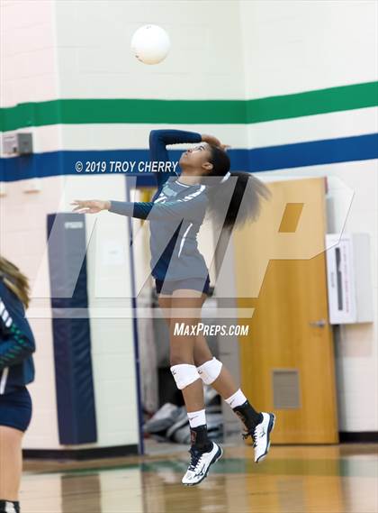 Thumbnail 3 in Carmel Christian vs Weddington photogallery.