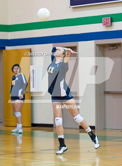 Thumbnail 1 in Carmel Christian vs Weddington photogallery.