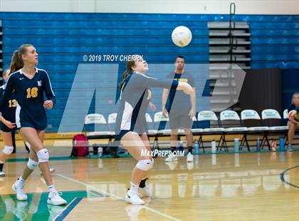 Thumbnail 3 in Carmel Christian vs Weddington photogallery.