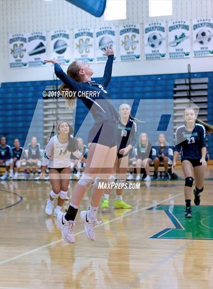Thumbnail 3 in Carmel Christian vs Weddington photogallery.