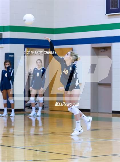 Thumbnail 3 in Carmel Christian vs Weddington photogallery.