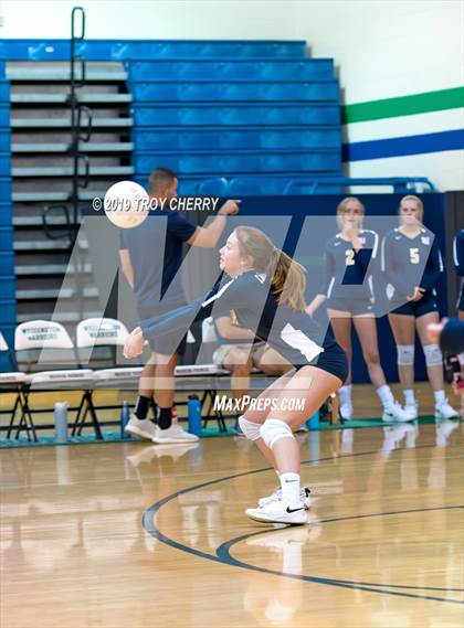 Thumbnail 2 in Carmel Christian vs Weddington photogallery.