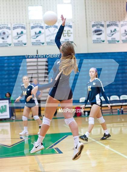 Thumbnail 3 in Carmel Christian vs Weddington photogallery.