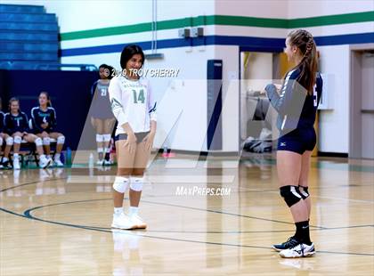Thumbnail 2 in Carmel Christian vs Weddington photogallery.