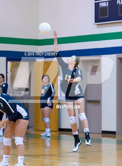 Thumbnail 3 in Carmel Christian vs Weddington photogallery.