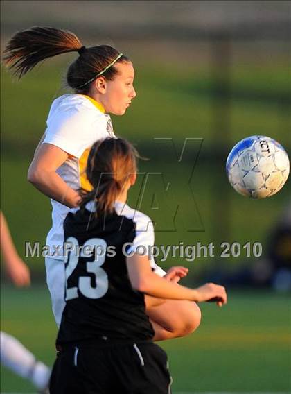 Thumbnail 3 in Hempfield @ Penn Manor photogallery.