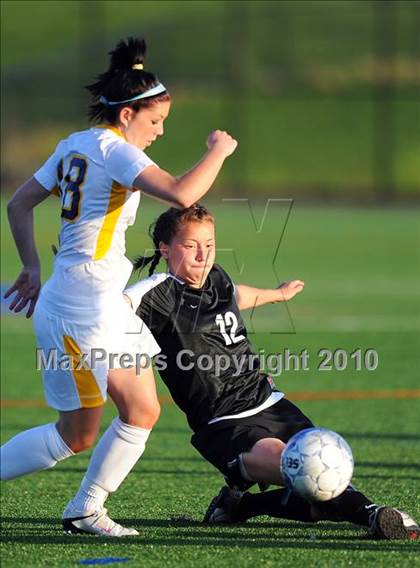 Thumbnail 2 in Hempfield @ Penn Manor photogallery.