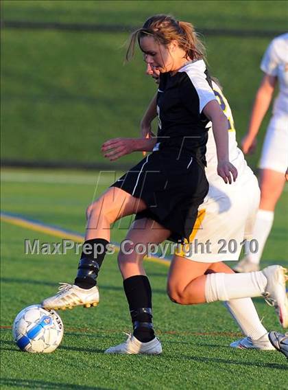 Thumbnail 3 in Hempfield @ Penn Manor photogallery.