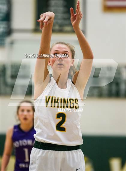 Thumbnail 1 in Potomac Falls @ Loudoun Valley photogallery.