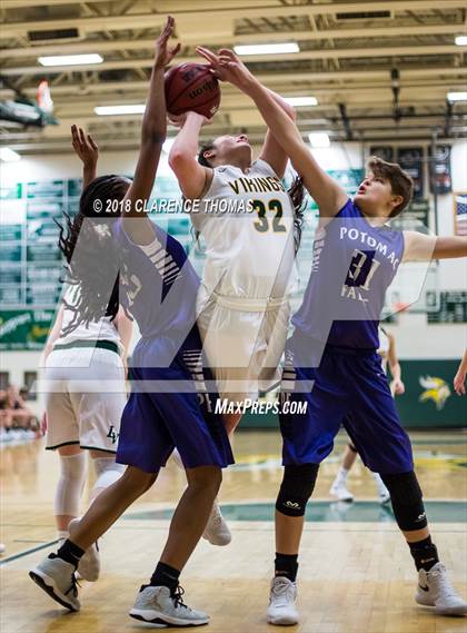 Thumbnail 3 in Potomac Falls @ Loudoun Valley photogallery.