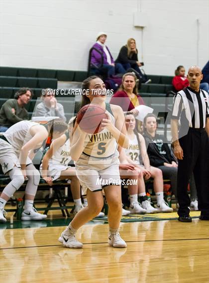 Thumbnail 3 in Potomac Falls @ Loudoun Valley photogallery.