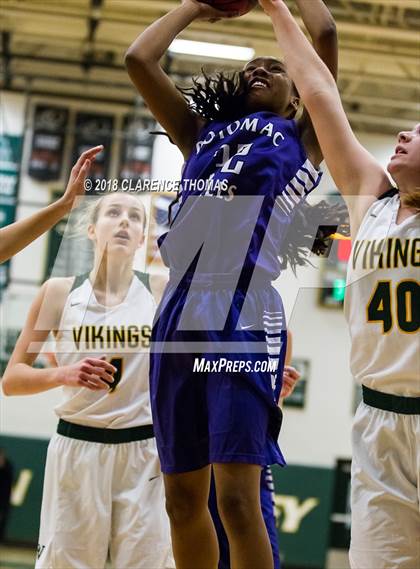 Thumbnail 1 in Potomac Falls @ Loudoun Valley photogallery.