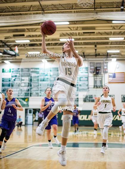 Thumbnail 1 in Potomac Falls @ Loudoun Valley photogallery.