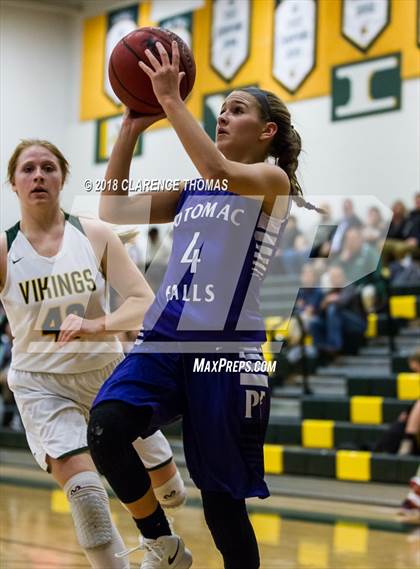 Thumbnail 2 in Potomac Falls @ Loudoun Valley photogallery.