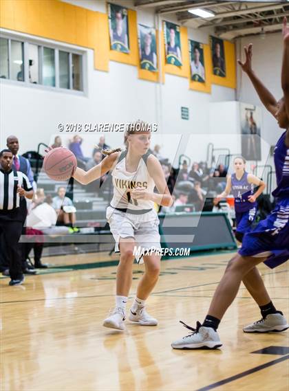 Thumbnail 1 in Potomac Falls @ Loudoun Valley photogallery.