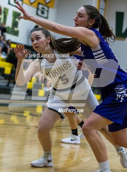 Thumbnail 2 in Potomac Falls @ Loudoun Valley photogallery.