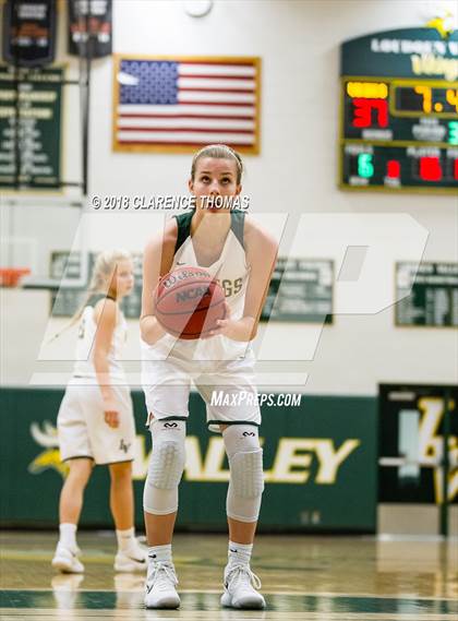 Thumbnail 2 in Potomac Falls @ Loudoun Valley photogallery.