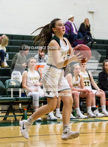 Thumbnail 1 in Potomac Falls @ Loudoun Valley photogallery.