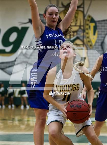 Thumbnail 1 in Potomac Falls @ Loudoun Valley photogallery.