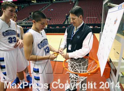 Thumbnail 3 in Valley Christian vs. Cortez (AIA D3 Final) photogallery.