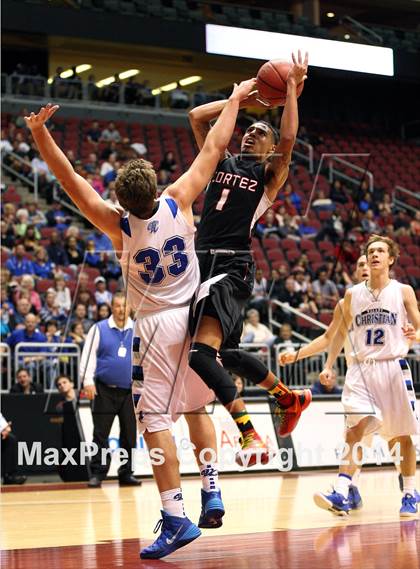 Thumbnail 2 in Valley Christian vs. Cortez (AIA D3 Final) photogallery.