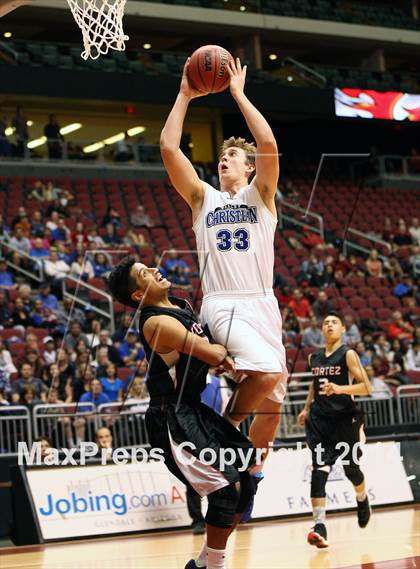 Thumbnail 1 in Valley Christian vs. Cortez (AIA D3 Final) photogallery.