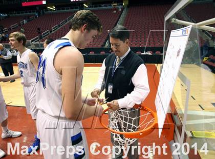 Thumbnail 1 in Valley Christian vs. Cortez (AIA D3 Final) photogallery.