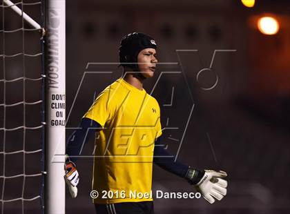 Thumbnail 3 in Sacred Heart Cathedral Preparatory vs. Valley Christian photogallery.