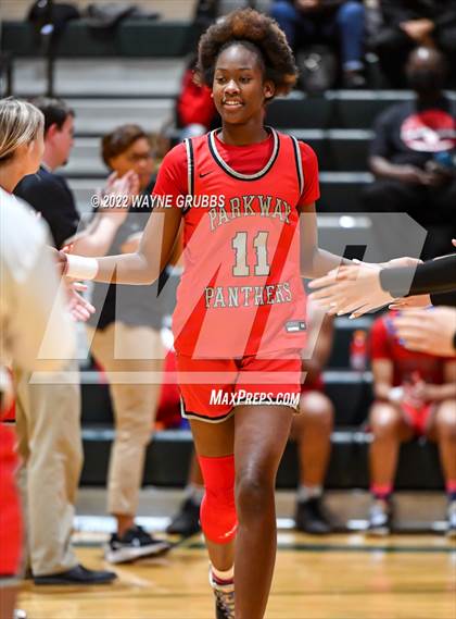 Thumbnail 3 in Parkway @ Captain Shreve photogallery.