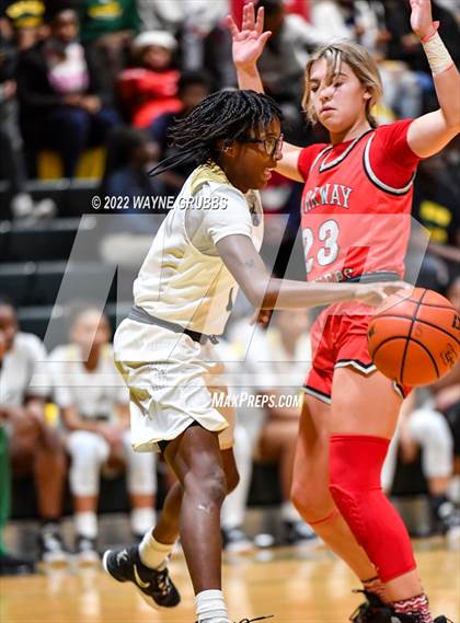 Thumbnail 2 in Parkway @ Captain Shreve photogallery.