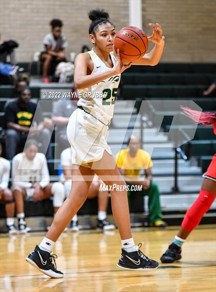 Thumbnail 1 in Parkway @ Captain Shreve photogallery.