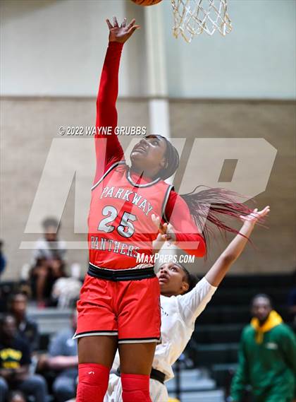 Thumbnail 2 in Parkway @ Captain Shreve photogallery.