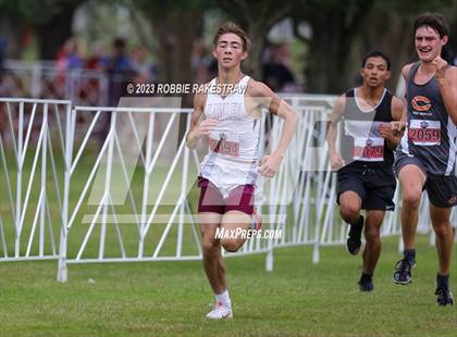Thumbnail 1 in UIL Cross Country 2A Finals (5K) photogallery.