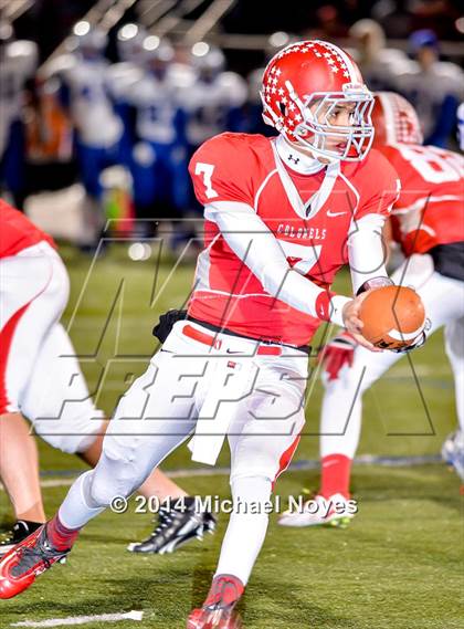Thumbnail 1 in Simon Kenton @ Dixie Heights (KHSAA Class 6A Commomwealth Gridiron Bowl) photogallery.