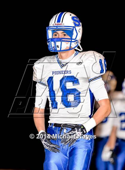 Thumbnail 1 in Simon Kenton @ Dixie Heights (KHSAA Class 6A Commomwealth Gridiron Bowl) photogallery.