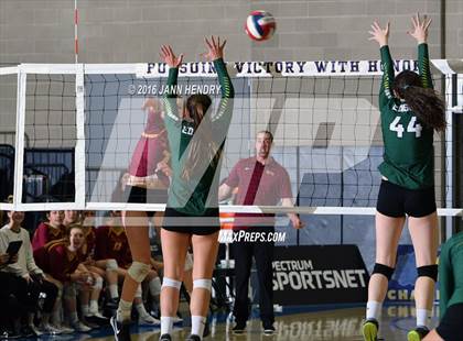 Thumbnail 3 in Menlo-Atherton vs. Edison (CIF State D1 Final) photogallery.