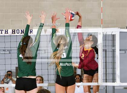 Thumbnail 3 in Menlo-Atherton vs. Edison (CIF State D1 Final) photogallery.