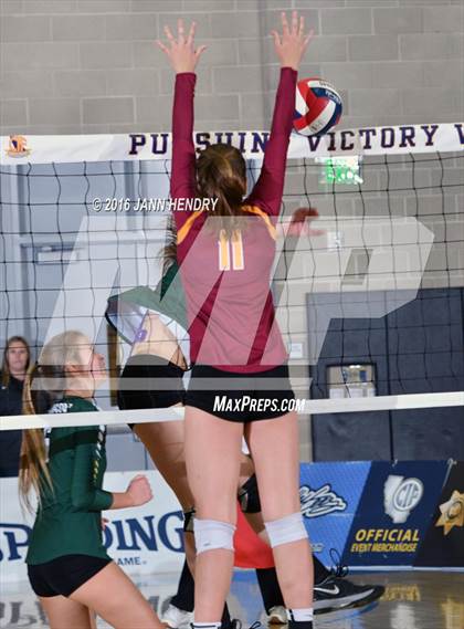 Thumbnail 1 in Menlo-Atherton vs. Edison (CIF State D1 Final) photogallery.