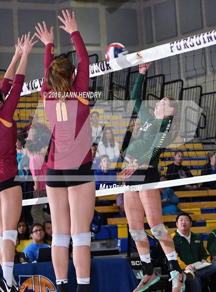 Thumbnail 3 in Menlo-Atherton vs. Edison (CIF State D1 Final) photogallery.