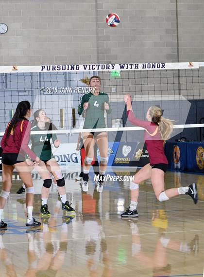 Thumbnail 2 in Menlo-Atherton vs. Edison (CIF State D1 Final) photogallery.
