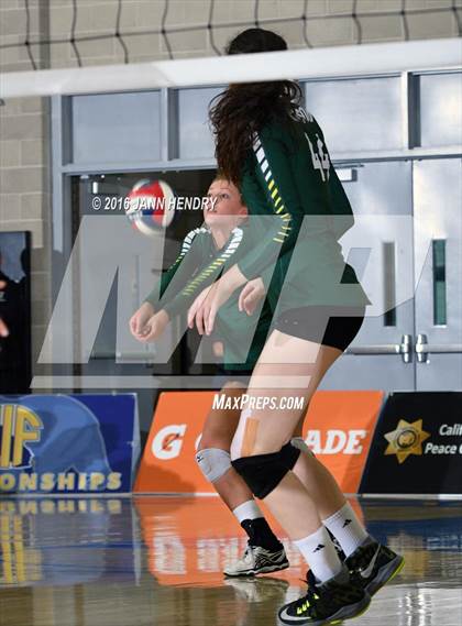 Thumbnail 2 in Menlo-Atherton vs. Edison (CIF State D1 Final) photogallery.