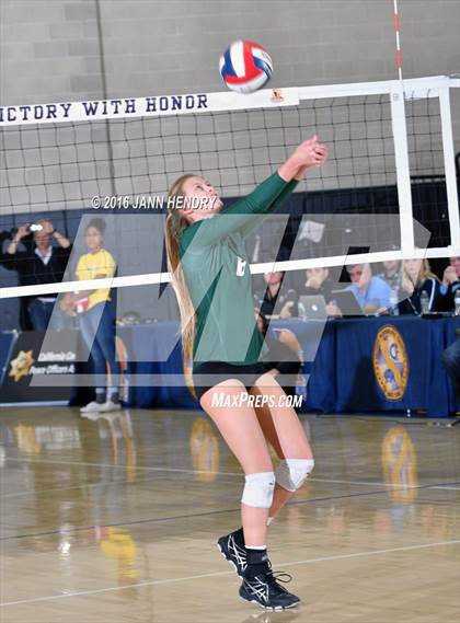 Thumbnail 2 in Menlo-Atherton vs. Edison (CIF State D1 Final) photogallery.