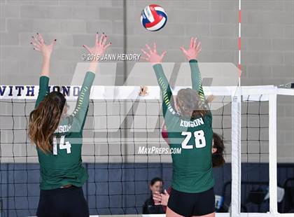 Thumbnail 2 in Menlo-Atherton vs. Edison (CIF State D1 Final) photogallery.