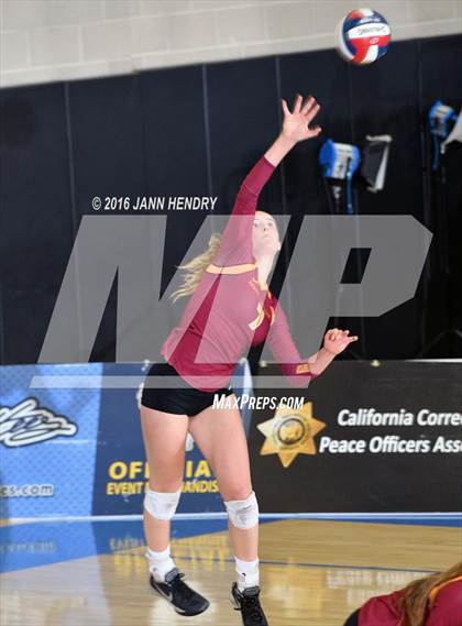 Thumbnail 3 in Menlo-Atherton vs. Edison (CIF State D1 Final) photogallery.
