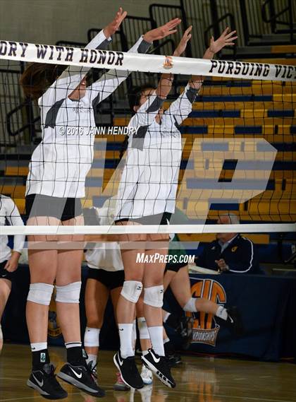 Thumbnail 2 in Menlo-Atherton vs. Edison (CIF State D1 Final) photogallery.
