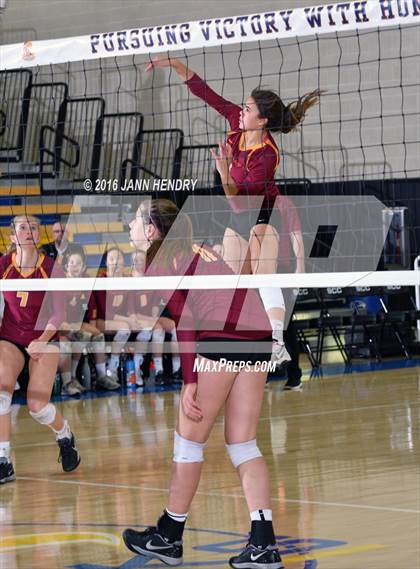 Thumbnail 1 in Menlo-Atherton vs. Edison (CIF State D1 Final) photogallery.
