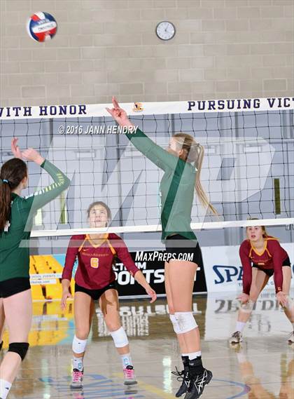Thumbnail 3 in Menlo-Atherton vs. Edison (CIF State D1 Final) photogallery.