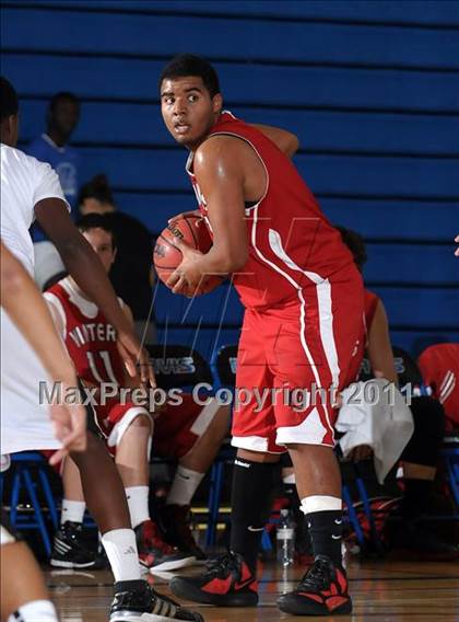 Thumbnail 2 in Winters vs. American Canyon (Les Curry Invitational) photogallery.
