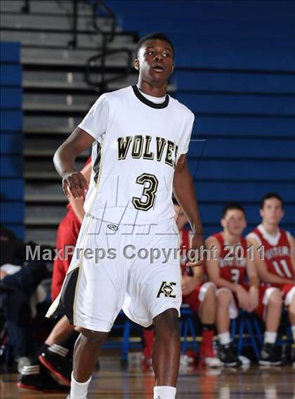Thumbnail 3 in Winters vs. American Canyon (Les Curry Invitational) photogallery.